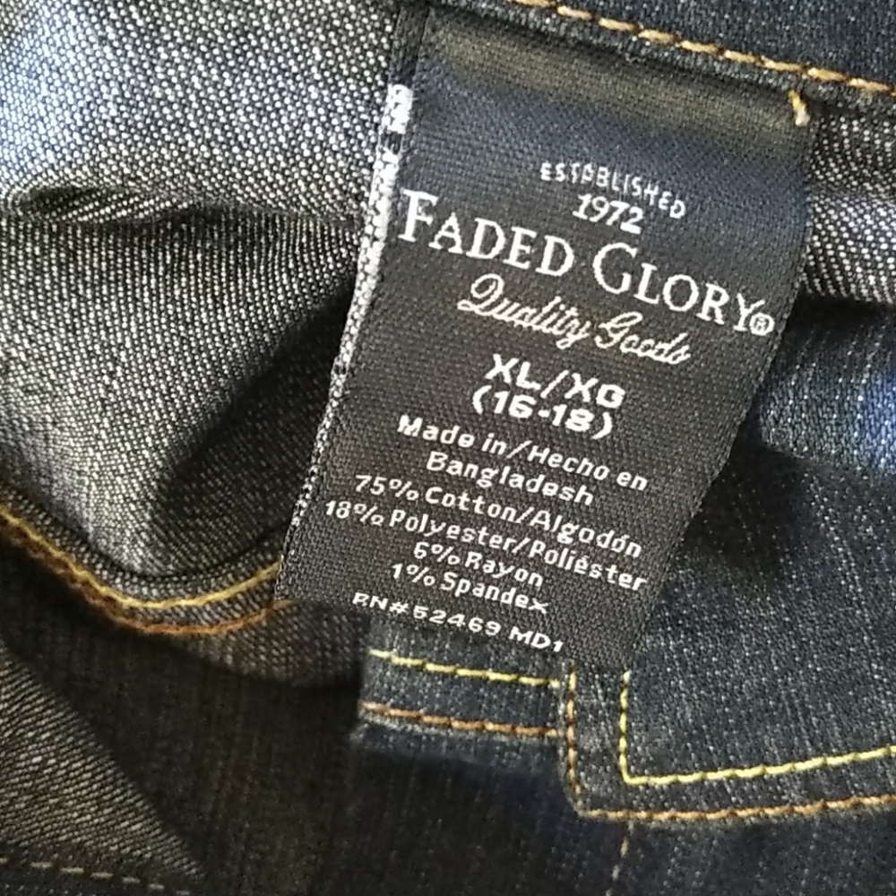🎈Denim Jacket - Picture 7 of 8